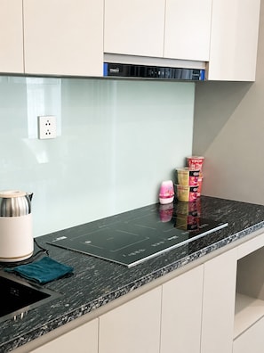 Appartamento Basic, balcone, vista mare | Cucina privata