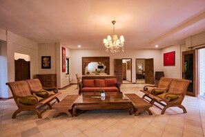 Family Double Room | Living area - Horison Resort Tlogo Semarang (Salatiga)