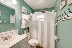 Bathroom - 2 Nature Coast Units w/ Shared Courtyard (Homosassa)