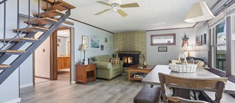 Lakefront Paradise on Lake Wallenpaupack w/ Dock