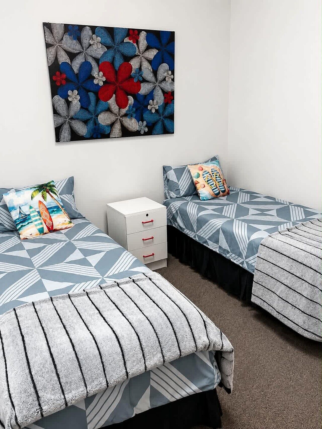 WiFi, bed sheets