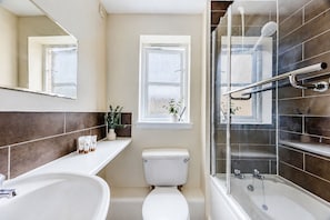 Unclassified image, 5 of 14, button - 2BR Holyrood & Arthur's Seat Retreat (Edinburgh)
