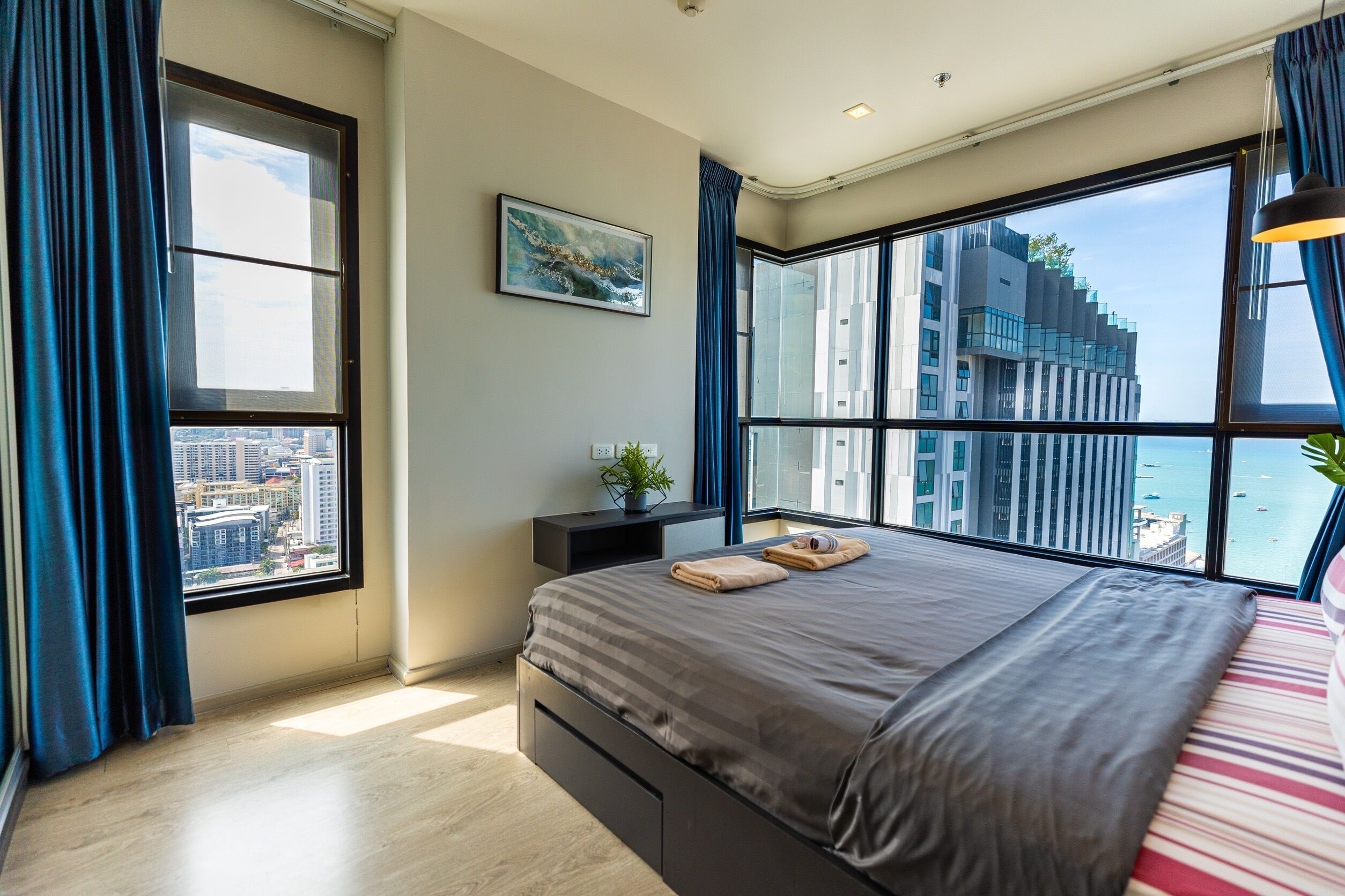 Blackout drapes, WiFi (free), bed sheets