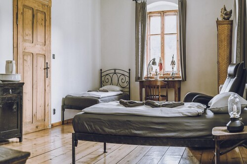 1-Zimmer-Wohnung in der Nähe von Wald und Fluss