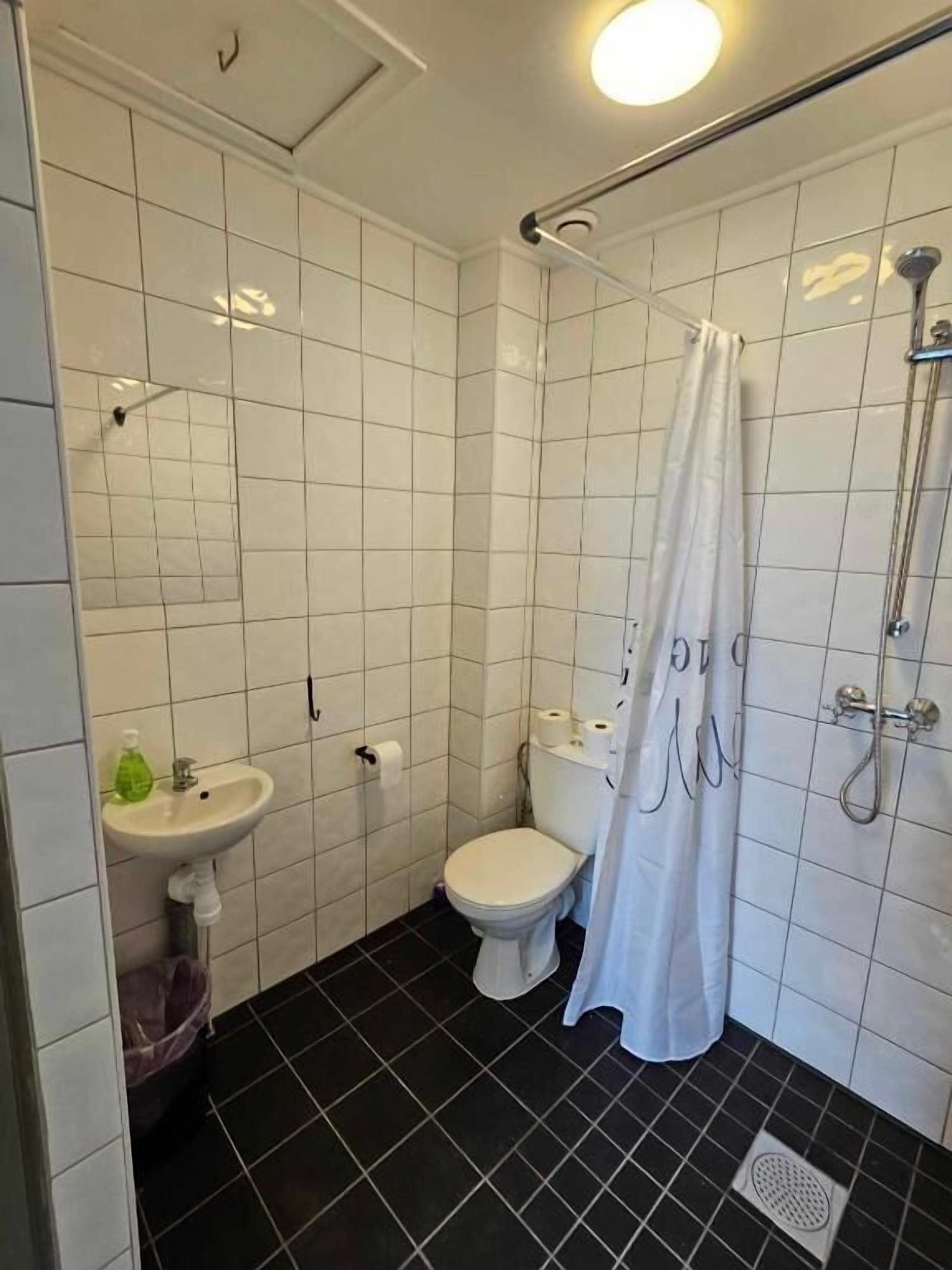 Comfort-Doppelzimmer | Badezimmer