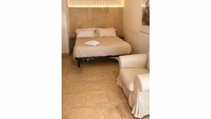 Iron/ironing board - Charming B&B near Madonna dell’Abbondanza (Cursi)