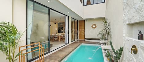 Piscina externa