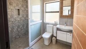 Luxury Villa, Garden View | Bathroom