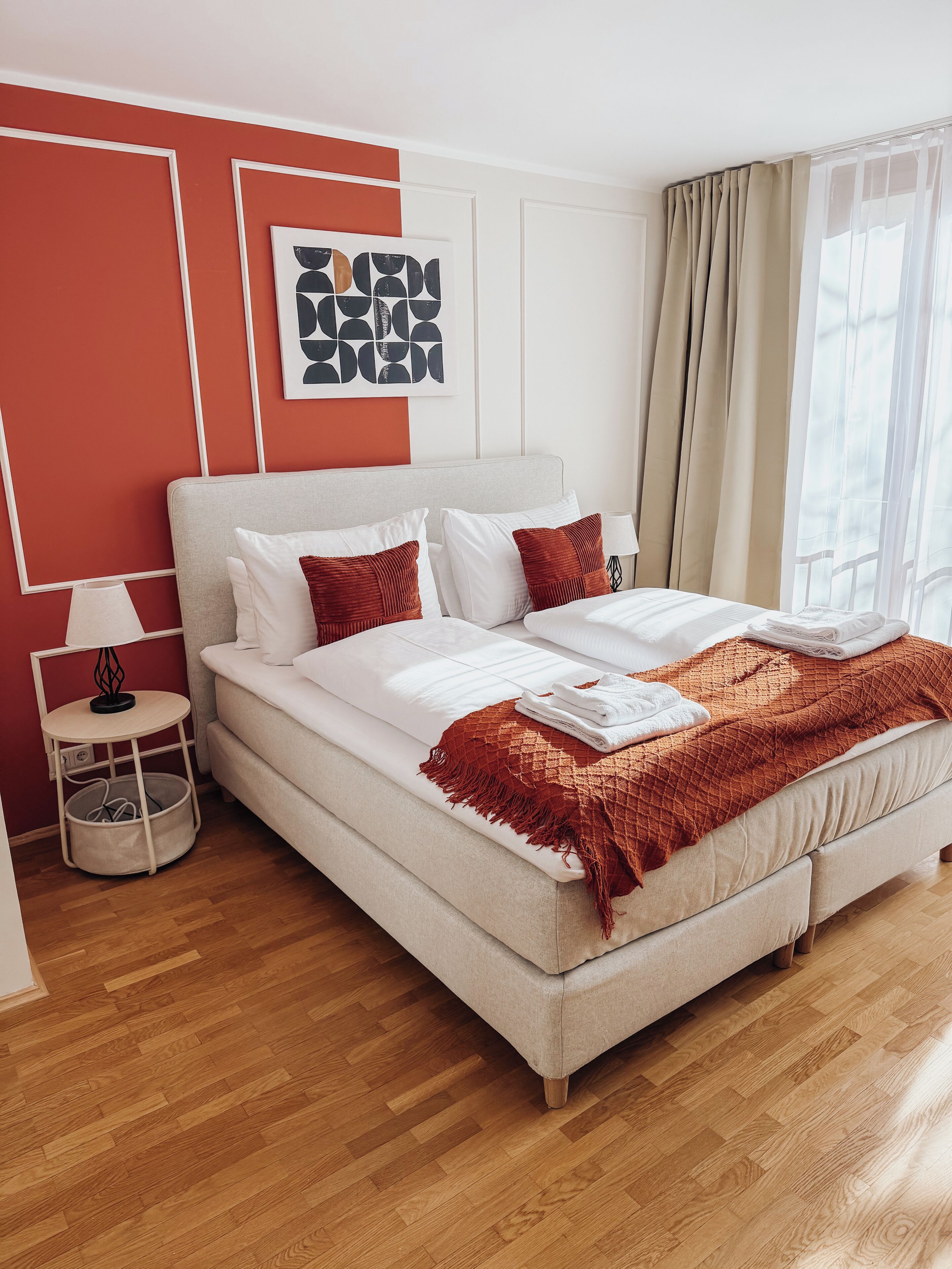 Apartemen Superior | Seprai premium, meja kerja, dan ruang kerja ramah laptop