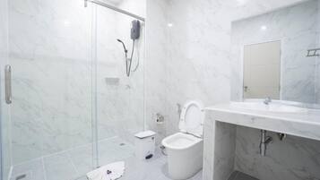 Deluxe Twin Room, Non Smoking, Pool View | Bathroom | Shower, hair dryer, slippers, towels