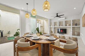 Villa, 3 Schlafzimmer, Poolblick | Esszimmer