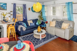 House, Patio | Living area - Mercedes (Atlanta)