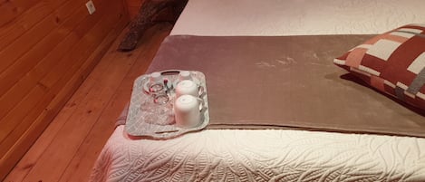 WiFi, bed sheets