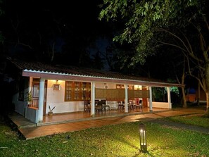 Deluxe Room, Air conditioning, Garden Area | Exterior - Hotel 4 U Saliya Garden  (Anuradhapura)