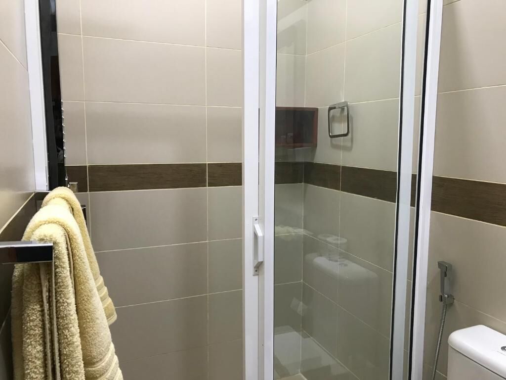 Deluxe Double Room, Balcony, Poolside | Bathroom