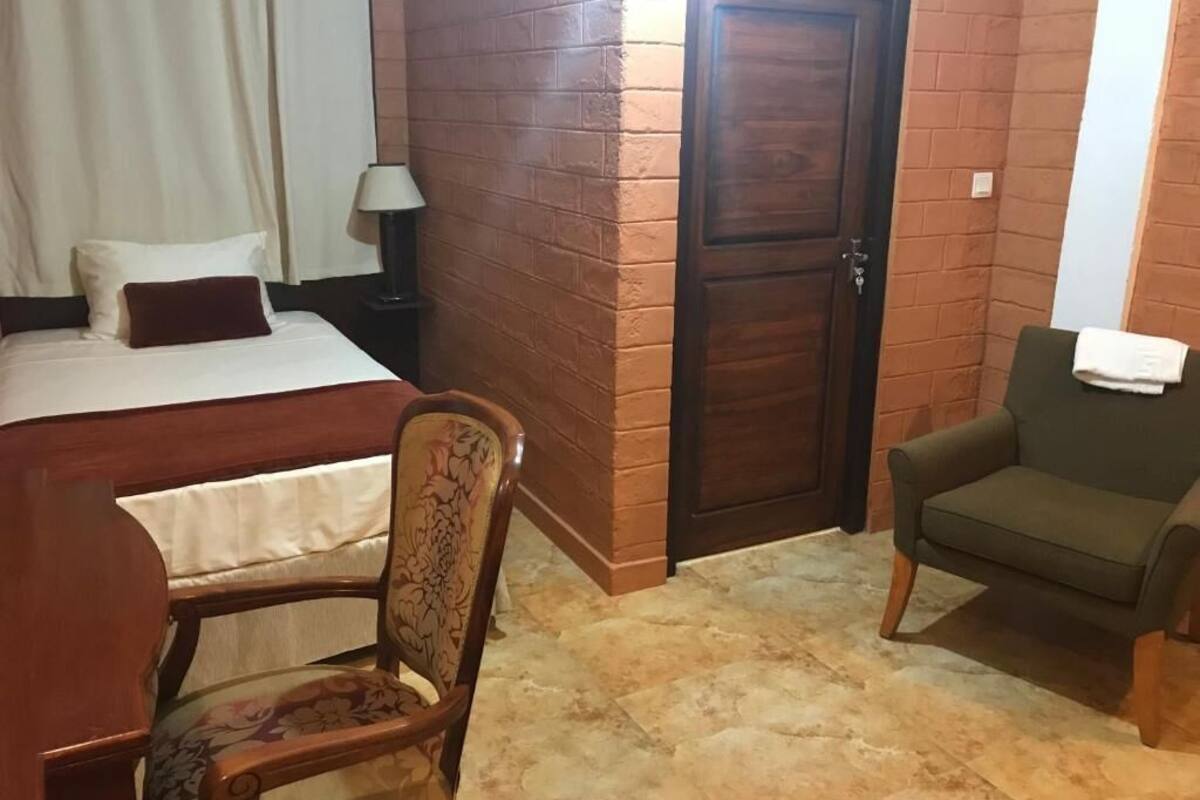 Single Room, Patio, Pool View | In-room safe, free WiFi