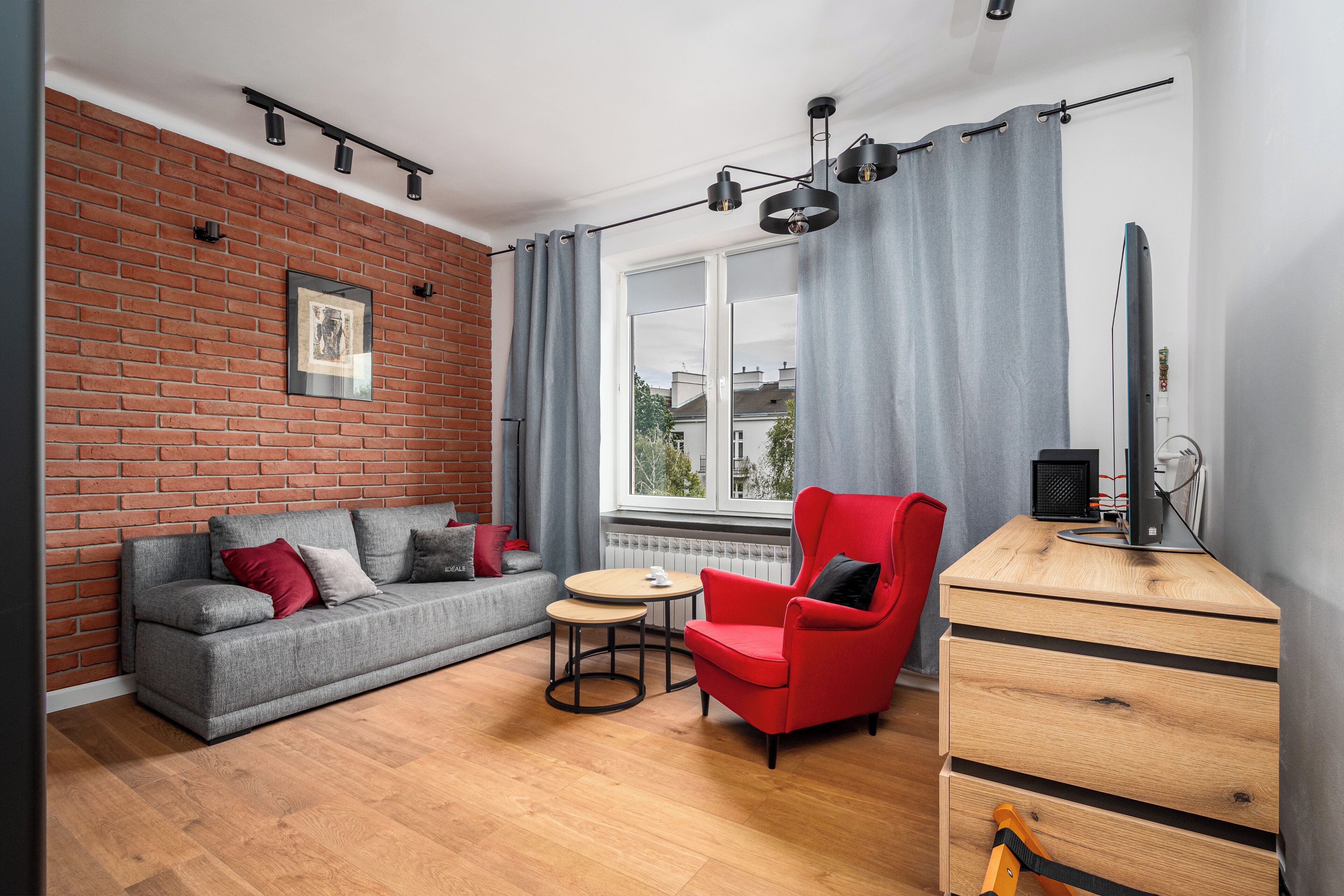 Apartment (12) | Área de sala de estar | Televisión de pantalla plana de 30 pulgadas con canales digitales 