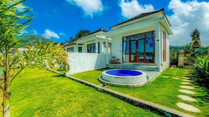 One Bedroom Deluxe Plunge Pool with Natural Hot Spring | Exteriör