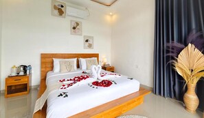 One Bedroom Deluxe Plunge Pool with Natural Hot Spring | WiFi (free), bed sheets - Prada Abby Hills Kintamani (Kintamani)