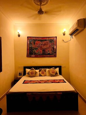 Basic Room - The Anjaneya Stays (Jaisalmer)