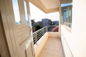Interior - Modern 1BR Apartment Near JKIA Balcony & Fast Wi-Fi (Nairobi)