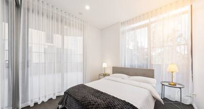 Metawisebnb Stylish 2BR Apartment Near Metro Shops