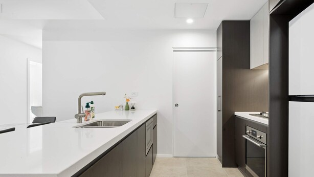 Room - Metawisebnb Stylish 2BR Apartment Near Metro Shops (Sydney)