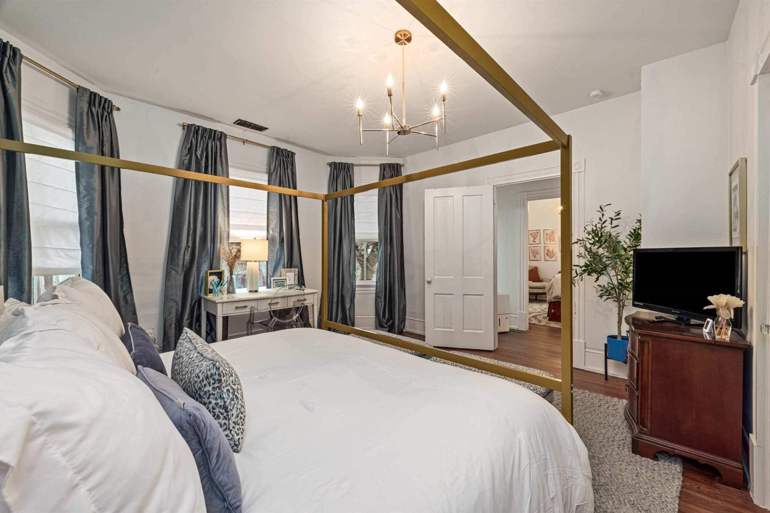 House, Multiple Beds, Garden View (The Coast is Clear) | 4 bedrooms, desk, laptop workspace, individually decorated