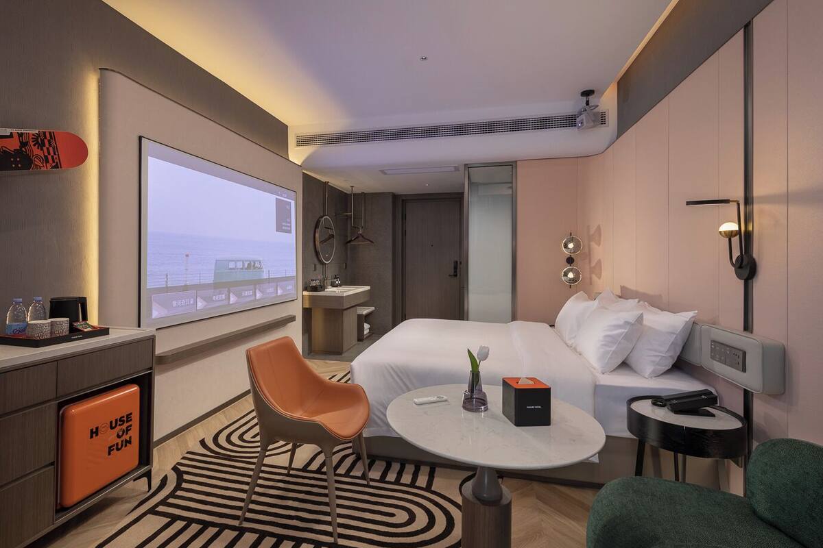 Habitación doble clásica, vista a la ciudad | Escritorio, espacio para trabajar con laptop y wifi gratis 