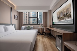 Classic-Doppelzimmer, Stadtblick | Schreibtisch, laptopgeeigneter Arbeitsplatz, kostenloses WLAN