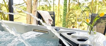 Chalet Waldnest | Hot Tub & Views of the Eifel Nature