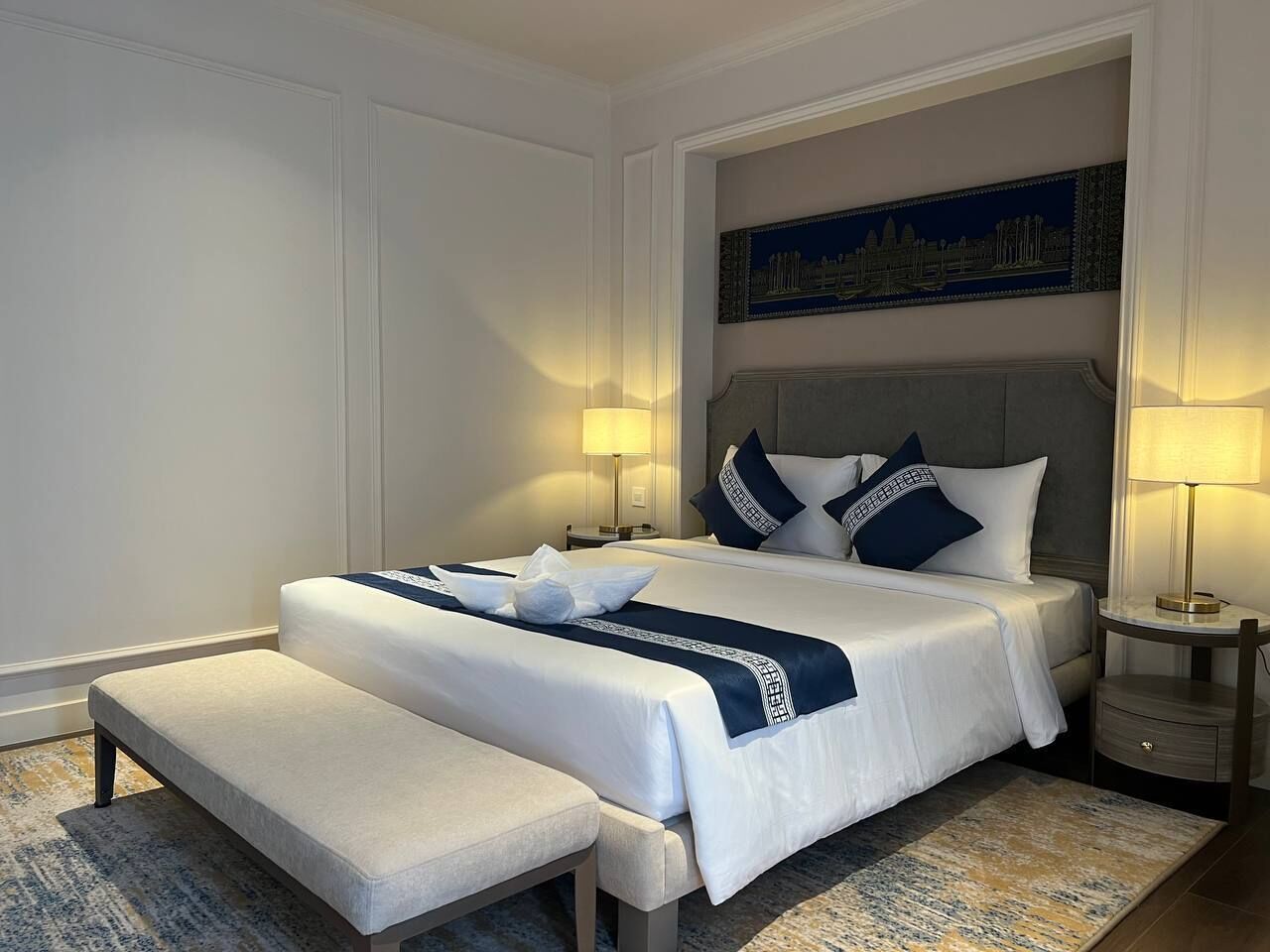 Quarto duplo luxo, sacada, vista para a cidade | Escrivaninha, Wi-Fi de cortesia