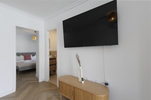 2 bedrooms, iron/ironing board, internet, bed sheets - Ultra modern Camposol 2 bed with MASSIVE community pool! (Mazarrón)