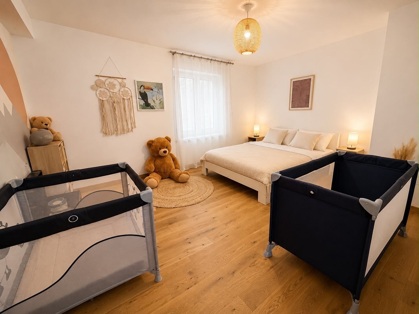 6 chambres, fer et planche à repasser, Wi-Fi