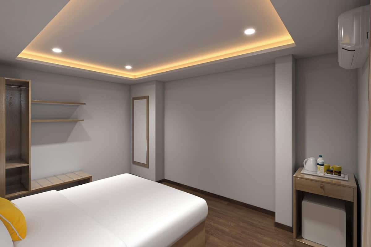 Deluxe Double Room, City View | Desk, laptop workspace, iron/ironing board (on request), free WiFi