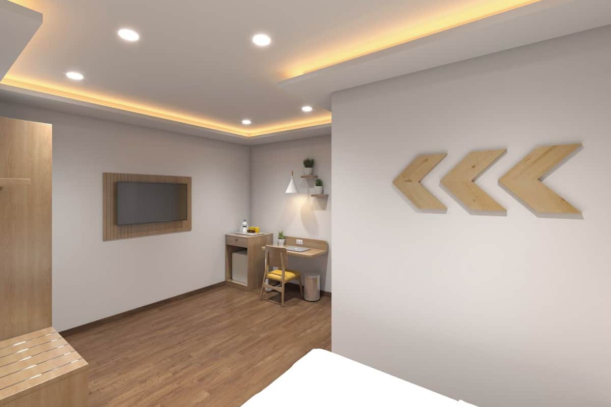 Signature Suite, City View | Desk, laptop workspace, iron/ironing board (on request), free WiFi