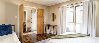 The Getaway - Sleeps 12
