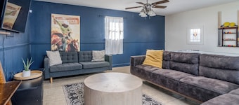 The Getaway - Sleeps 12