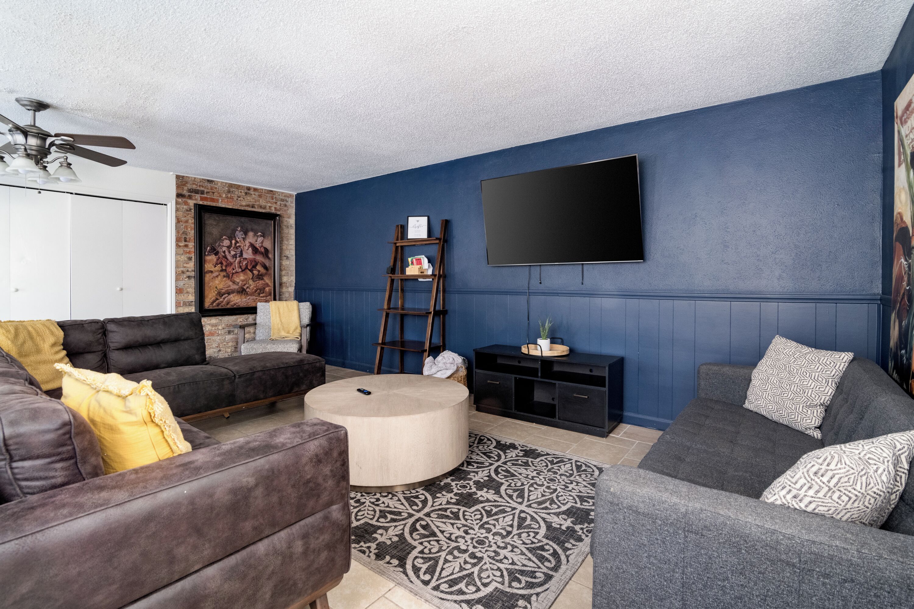 The Getaway - Sleeps 12 - Temple, TX