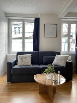 Double Room, City View | Living area - Haus zum Rütli (Chur)