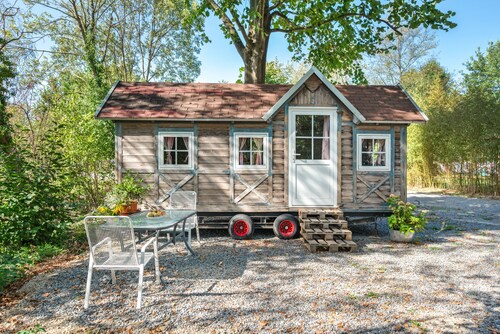 Silberhütte am Silbersee – Cozy Camping Cabin by the Lake Near Freiburg