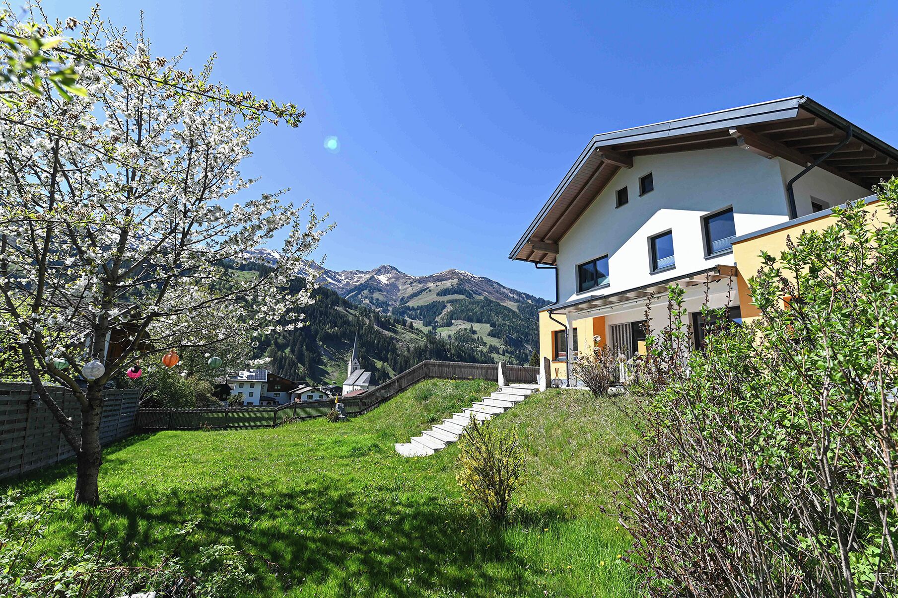 Superior Chalet, Mountain View | Exterior