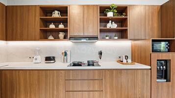 Villa, 2 Bedrooms, Non Smoking | Private kitchen | Coffee/tea maker, full-sized fridge, microwave, stovetop