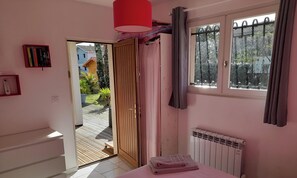 Room - Vrbo Property (Messanges)