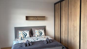 Executive Apartment, City View | WiFi (free), bed sheets
