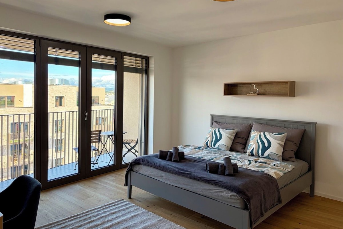 Executive Apartment, City View | Free WiFi, bed sheets