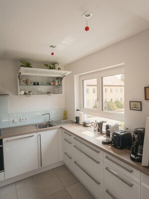 Private kitchen - Vrbo Property (Bamberg)