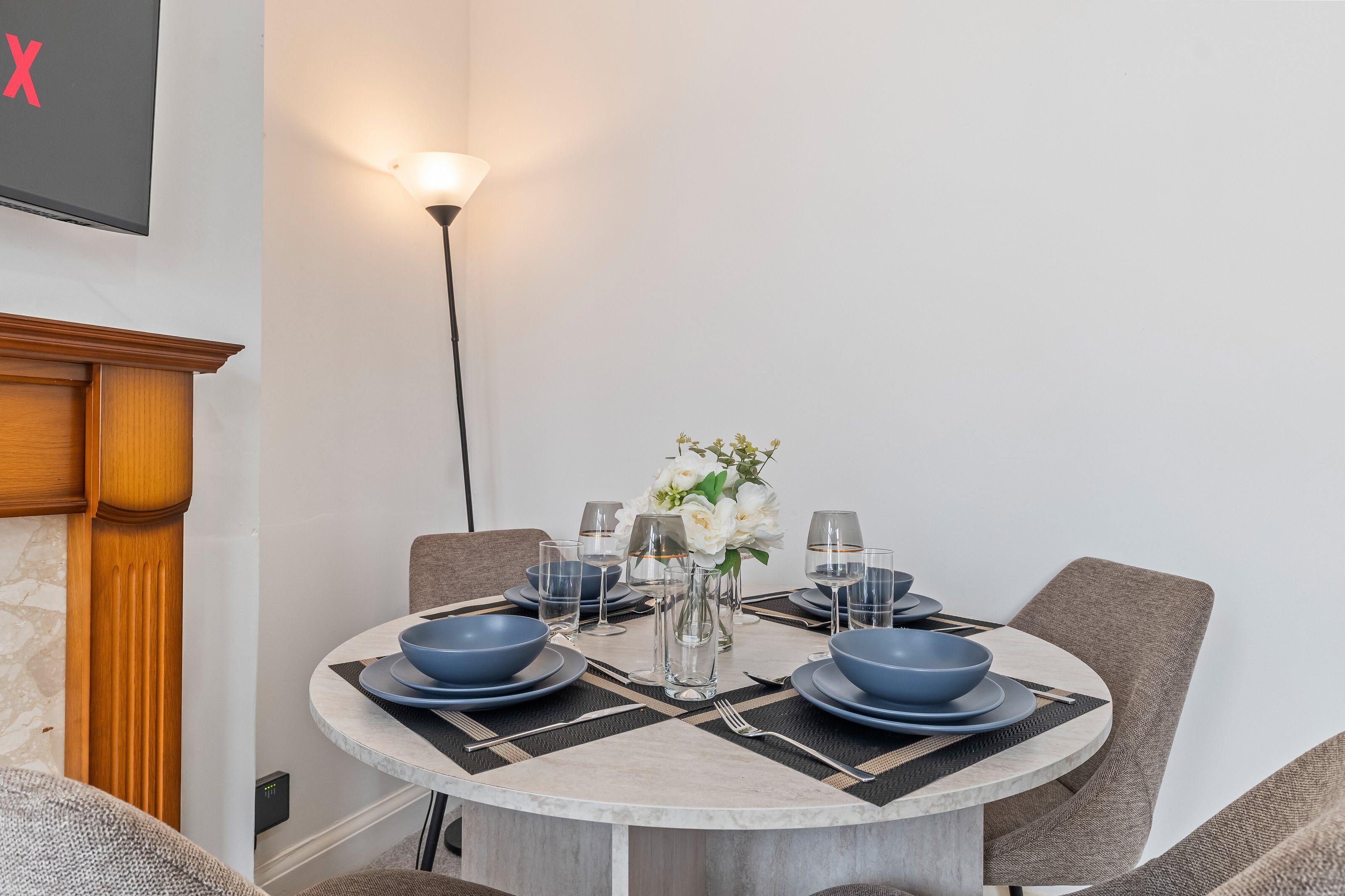 Family House, Patio | Dining