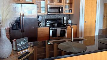 Fridge, microwave, oven, stovetop