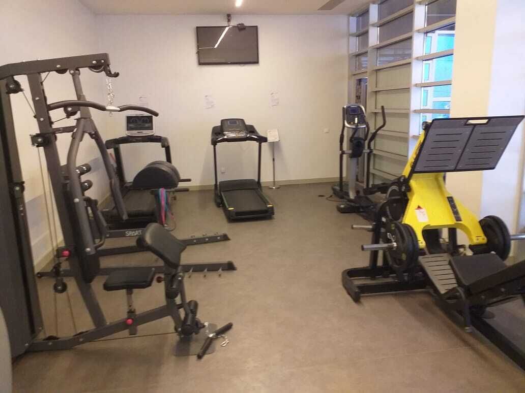 Senior Suite, Balcony, City View | Fitness facility